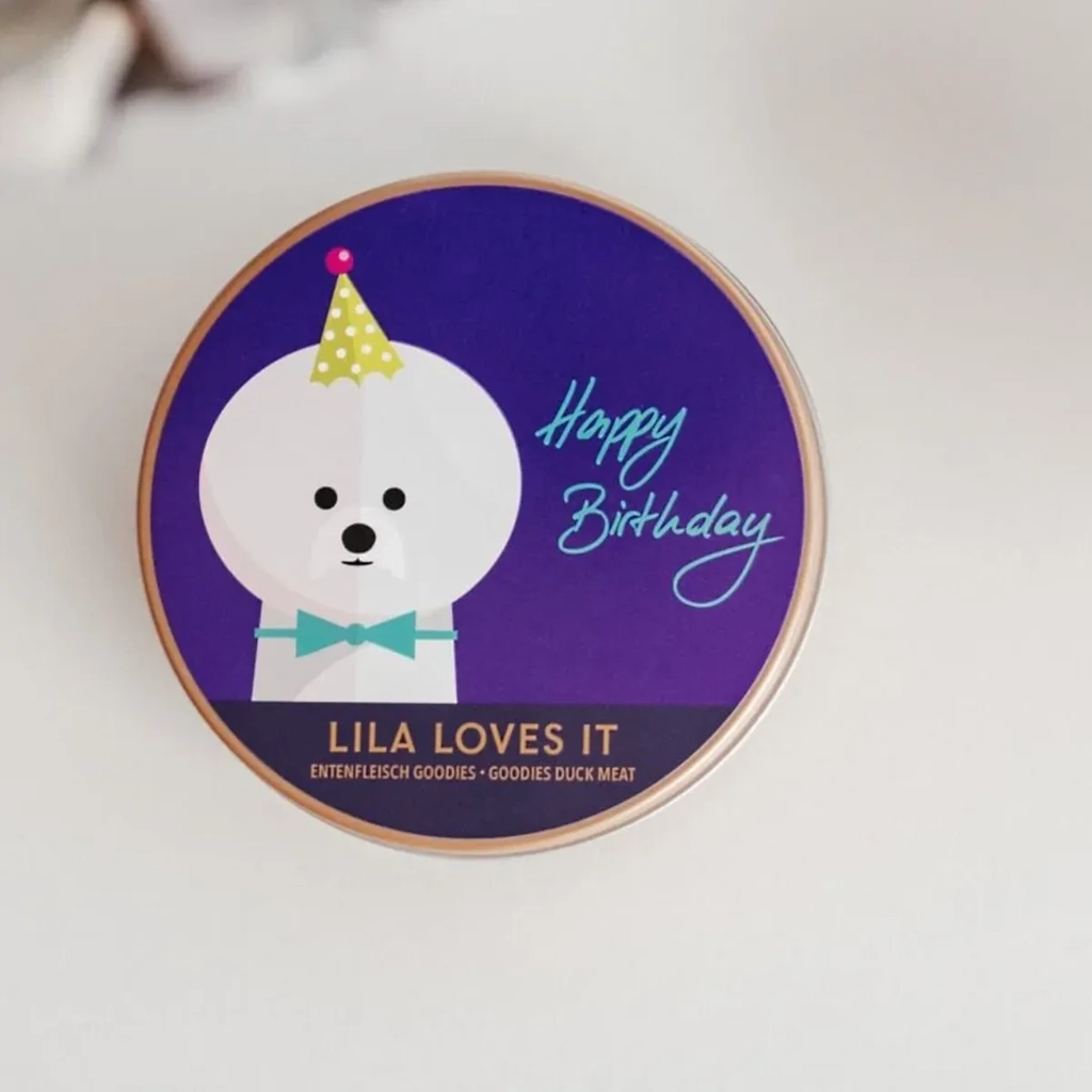 lila loves it birthday // tørrede andegodbidder i fødselsdagsdåse