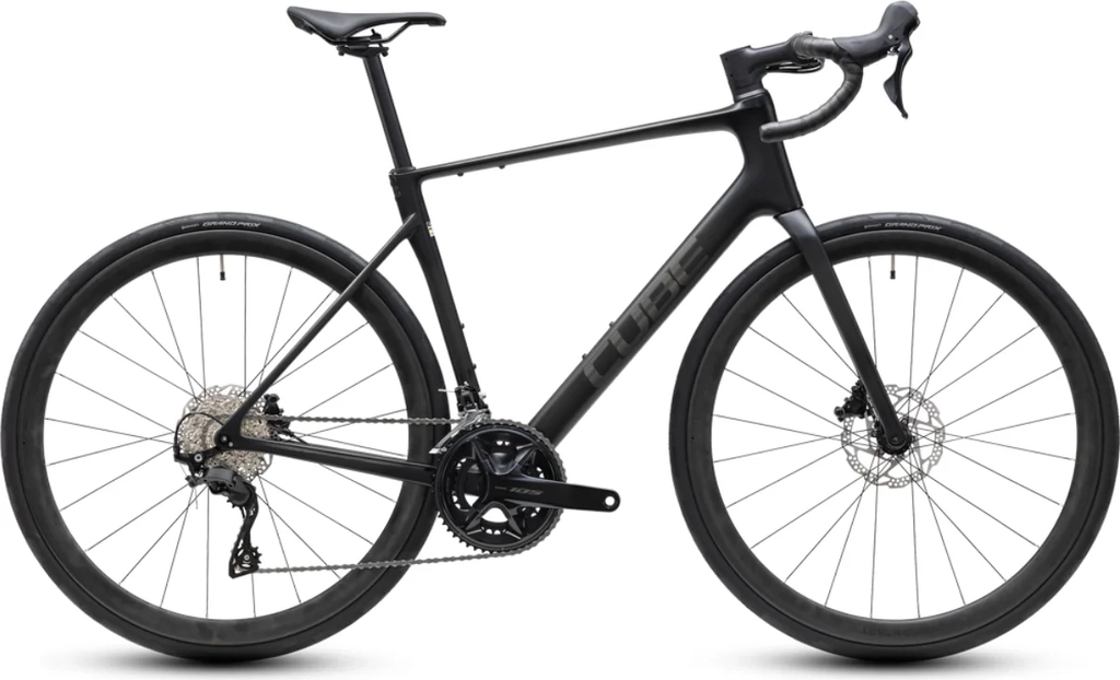 Cube Attain C:62 Race 2027 - Carbon´n´Coalchrome