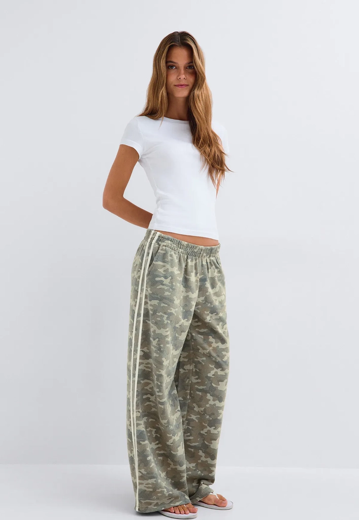 Gina Tricot Camo Stripe Trousers Joggebukser Grønn S Dame
