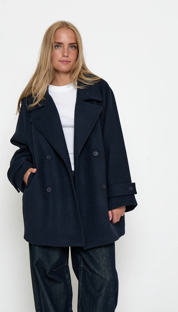 mscolette coat - sky captain