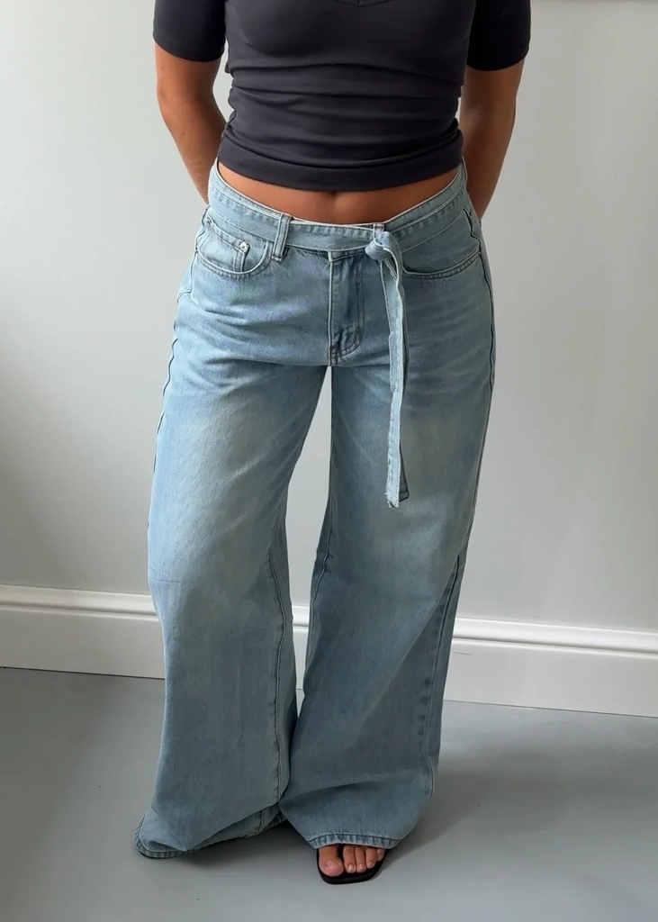 clara jeans