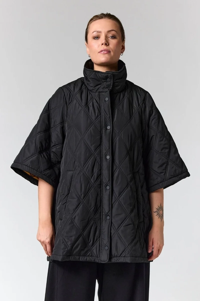 thyra poncho jakke fra gozzip black