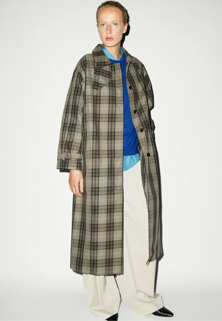 trenchcoat - brown