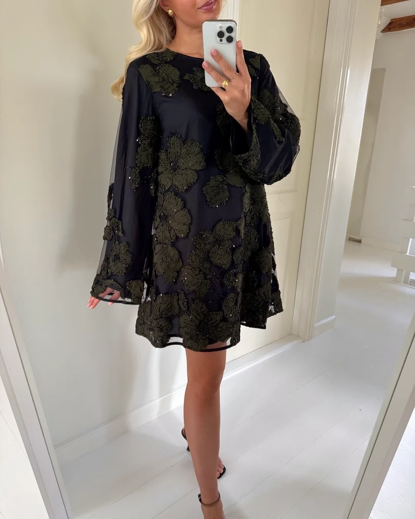 Y.A.S kjole flouing ls black