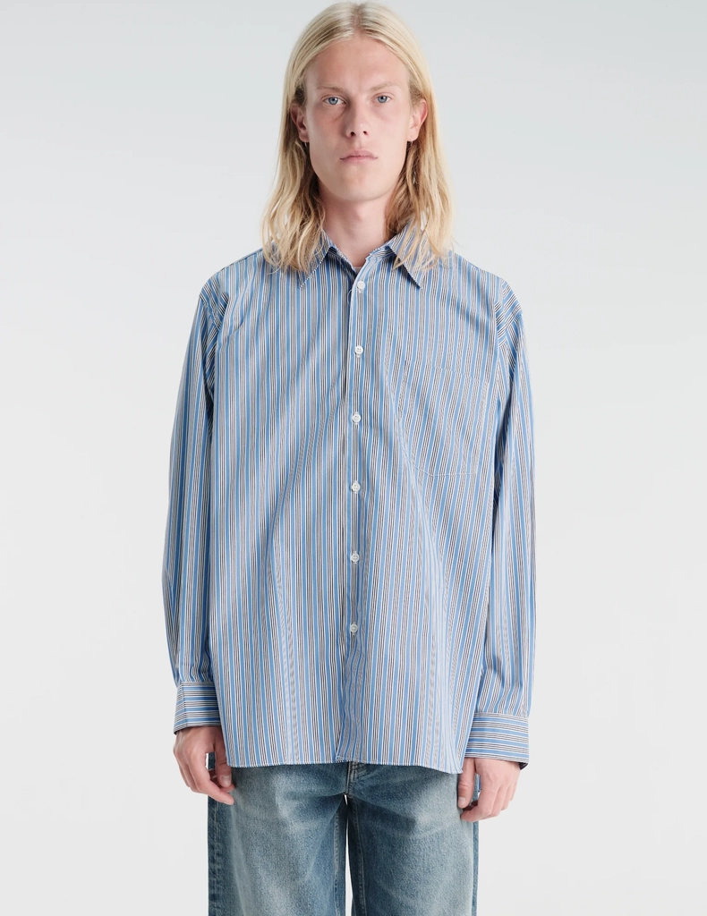 shirt in blue