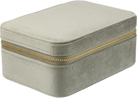 dark velvet jewellery box milieu green
