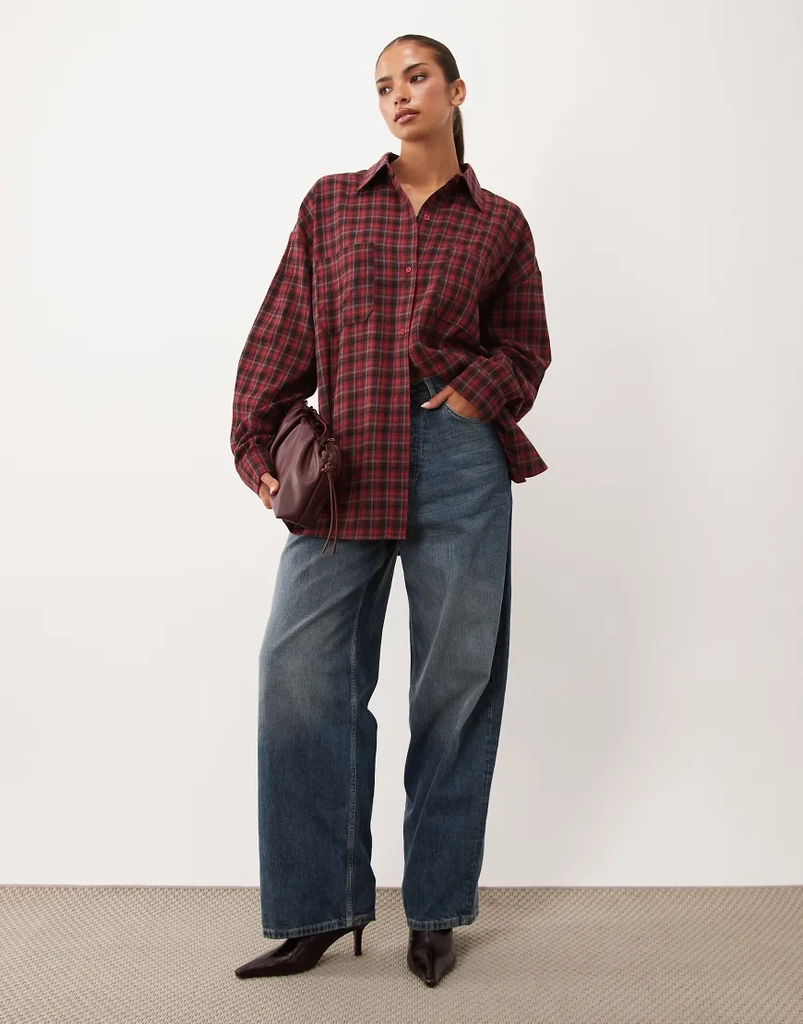 Lioness Clarity Oversized Skjorte - Dyb Rød Tern