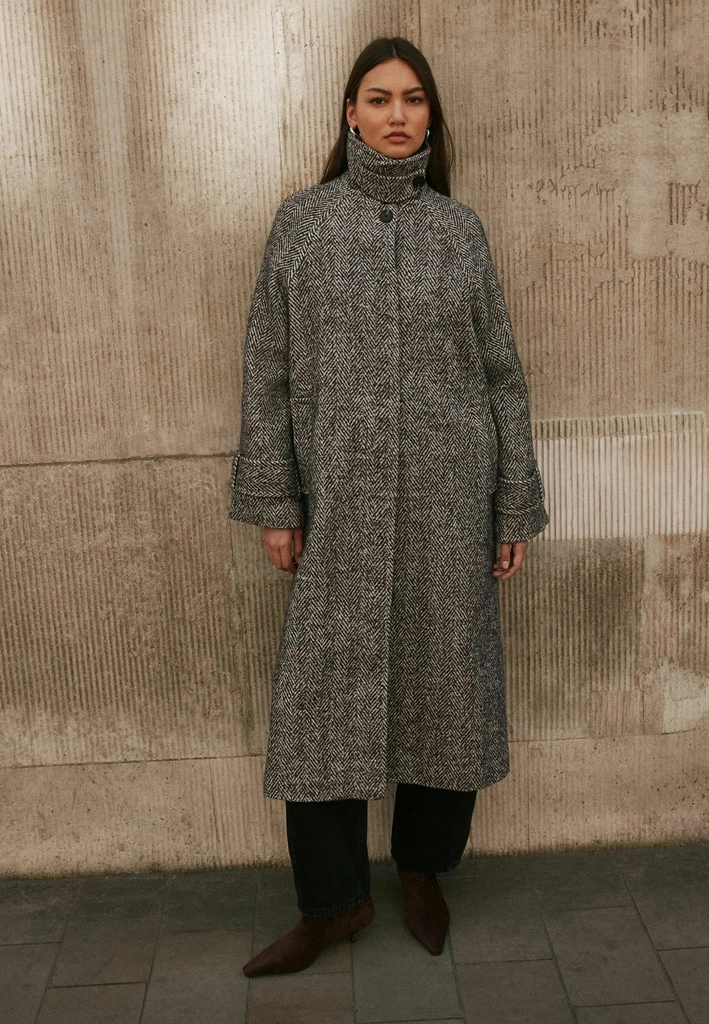 nextpetite fit - herringbone funnel neck longline coat - klassisk frakke - chocolate brown textured
