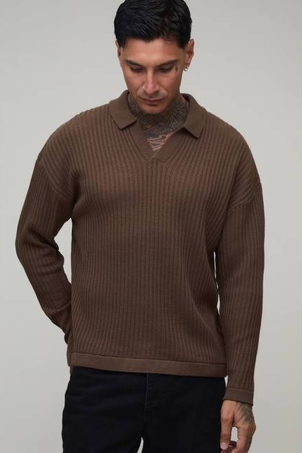 boohooMAN Tall Relaxed Ribbed V Neck Knitted Polo T-Shirt - Brown