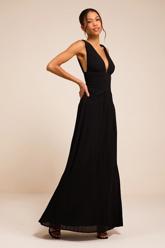 Lulus Kelina Black Pleated Drop Waist Maxi Dress