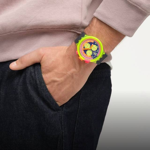 Swatch Neon To The Max Pay