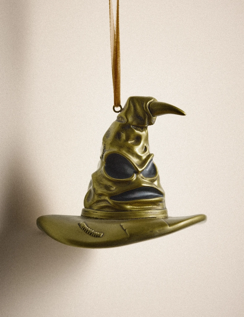 harry potter™ sorting hat tree decoration