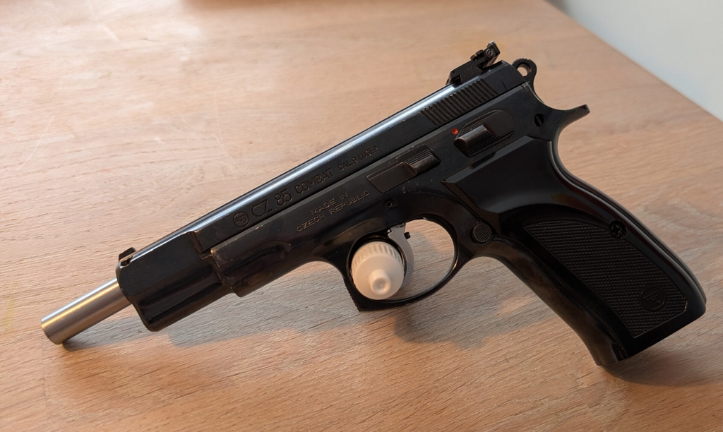 cz, model 85 combat (inkl. vekselsæt)
