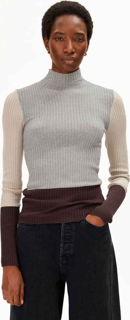 alaania patch knitted sweater for women in multicolored