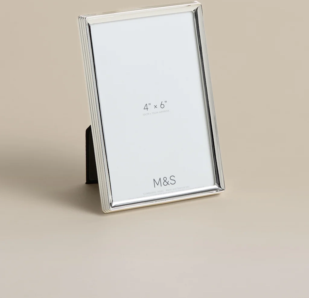 ribbed silver plated photo frame 4x6 inch
