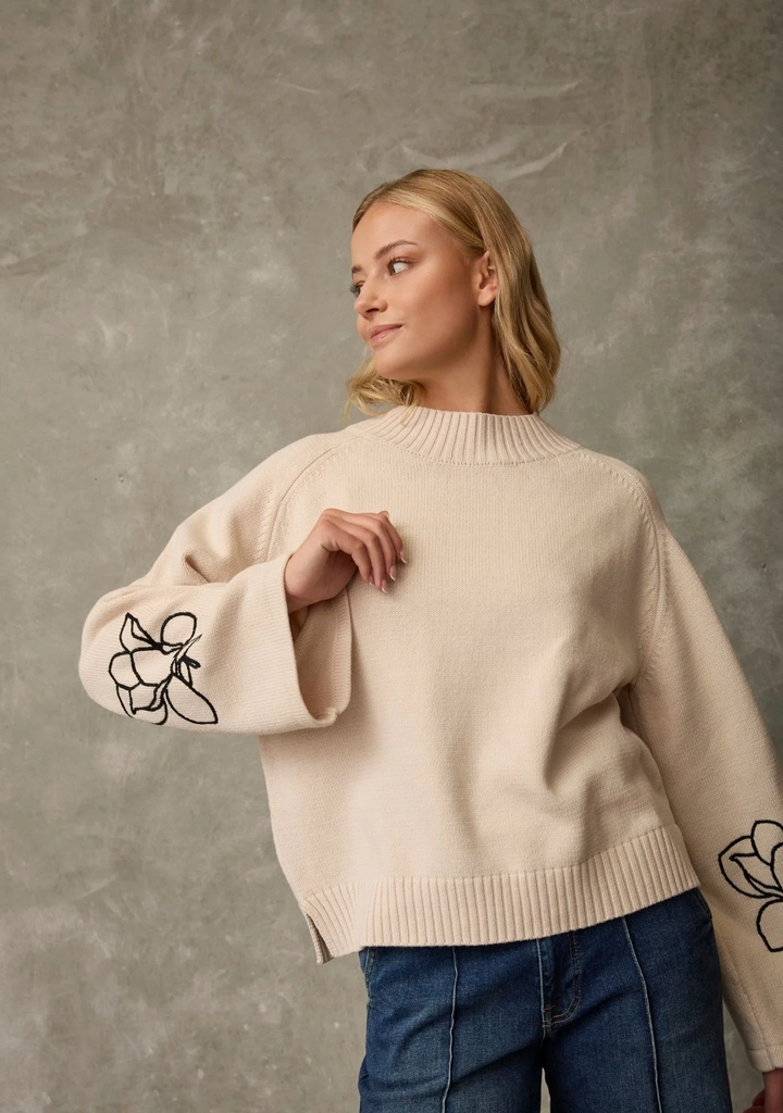 gwen deco pullover - creamy w/black