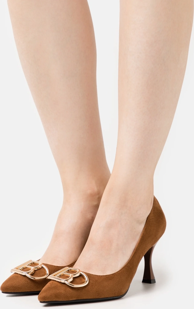 laura biagiottisecond hand pumps - brown
